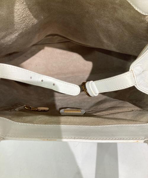 GUCCI（グッチ）GUCCI (グッチ) GGトートバッグ ホワイトの古着・服飾アイテム