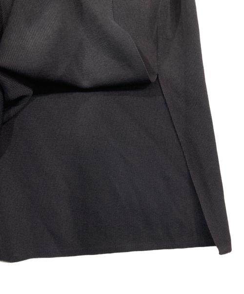 ISSEY MIYAKE PwRMANwNTw（イッセイミヤケ ペルマネンテ）issey miyake pwrmanwntw (イッセイミヤケ ペルマネンテ) ハイネック半袖カットソー ブラック サイズ:2の古着・服飾アイテム