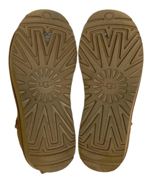 UGG（アグ）UGG (アグ) Classic Ultra Mini Platform ブラウン サイズ:US7の古着・服飾アイテム