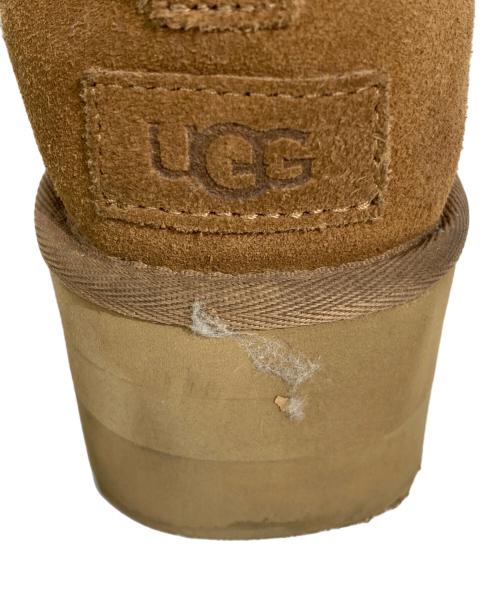 UGG（アグ）UGG (アグ) Classic Ultra Mini Platform ブラウン サイズ:US7の古着・服飾アイテム