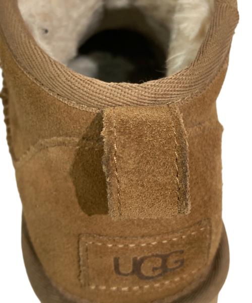 UGG（アグ）UGG (アグ) Classic Ultra Mini Platform ブラウン サイズ:US7の古着・服飾アイテム
