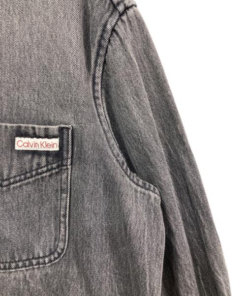 Calvin Klein（カルバンクライン）Calvin Klein (カルバンクライン) デニムシャツ グレー サイズ:XSの古着・服飾アイテム