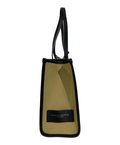 GIANNI CHIARINI（ジャンニ キアリーニ）GIANNI CHIARINI (ジャンニ キアリーニ) ミニポーチ付トートバッグ ベージュ×ブラックの古着・服飾アイテム