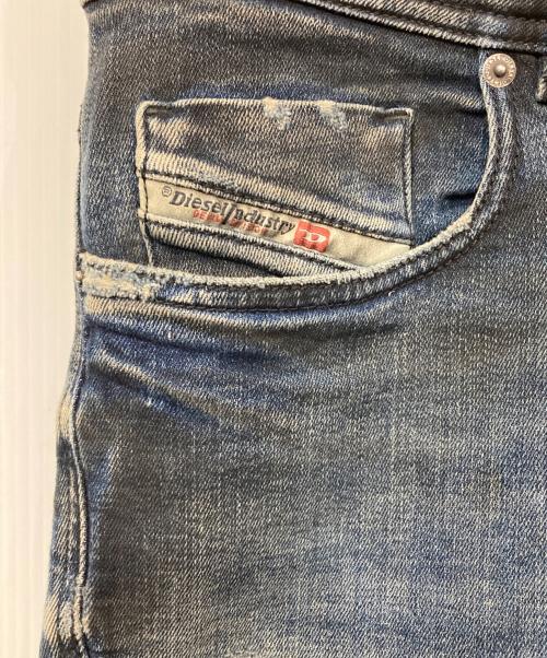 DIESEL（ディーゼル）DIESEL (ディーゼル) 1979 SLEENKERデニムパンツ グレー サイズ:W34の古着・服飾アイテム