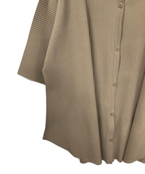 me ISSEY MIYAKE（ミーイッセイ ミヤケ）me ISSEY MIYAKE (ミーイッセイ ミヤケ) ショートスリーブ チュニック ベージュ サイズ:表記無しの古着・服飾アイテム