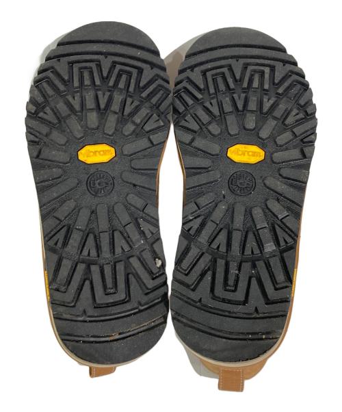 UGG（アグ）UGG (アグ) Classic Mini GTX 防水スエード ショートブーツ ブラウン サイズ:US6の古着・服飾アイテム