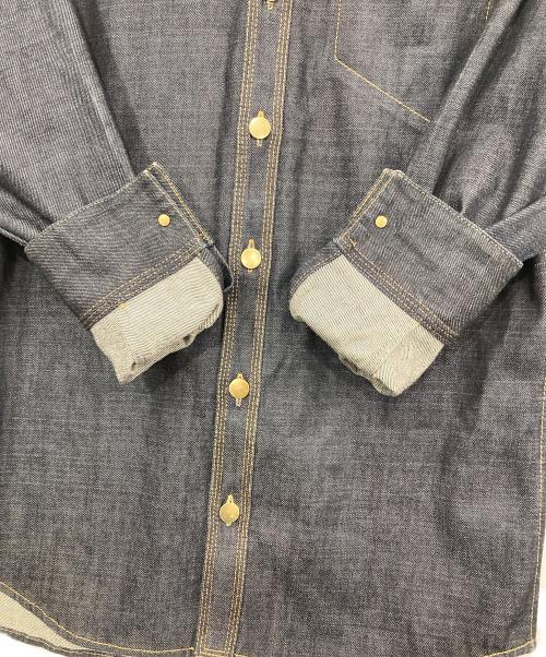 BOTTEGA VENETA（ボッテガベネタ）BOTTEGA VENETA (ボッテガベネタ) 金釦デニムシャツジャケット インディゴ サイズ:40の古着・服飾アイテム