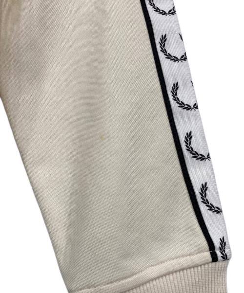 FRED PERRY（フレッドペリー）FRED PERRY (フレッドペリー) トラックジャケット アイボリー サイズ:UK10の古着・服飾アイテム