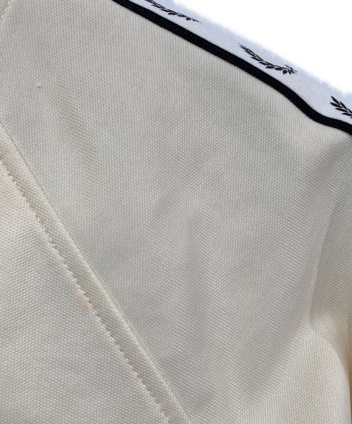 FRED PERRY（フレッドペリー）FRED PERRY (フレッドペリー) トラックジャケット アイボリー サイズ:UK10の古着・服飾アイテム