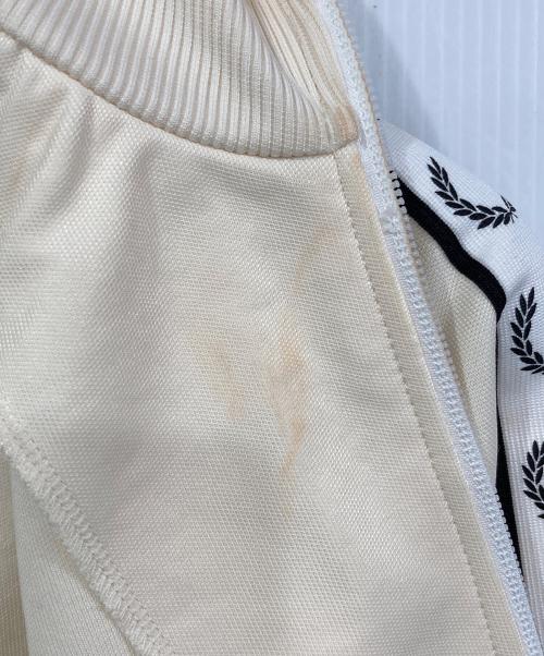 FRED PERRY（フレッドペリー）FRED PERRY (フレッドペリー) トラックジャケット アイボリー サイズ:UK10の古着・服飾アイテム