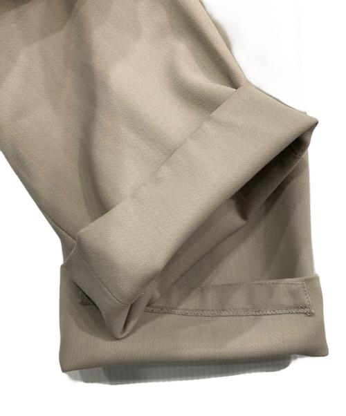 AURALEE（オーラリー）AURALEE (オーラリー) HARD TWIST WOOL DOBBY SLACKS ベージュ サイズ:3の古着・服飾アイテム