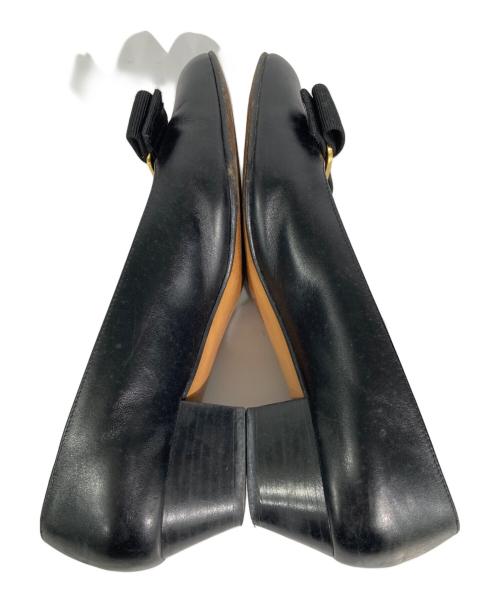 Salvatore Ferragamo（サルヴァトーレ フェラガモ）Salvatore Ferragamo (サルヴァトーレ フェラガモ) ヴァラリボンパンプス ブラック サイズ:6の古着・服飾アイテム