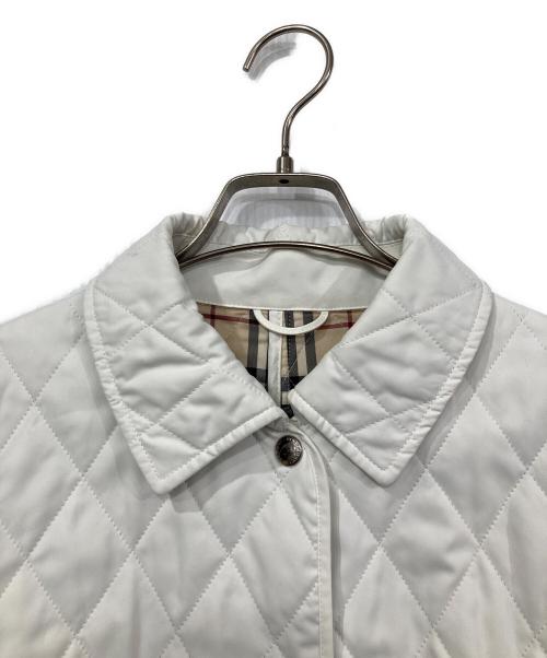BURBERRY（バーバリー）BURBERRY (バーバリー) キルティングコート ホワイト サイズ:42の古着・服飾アイテム