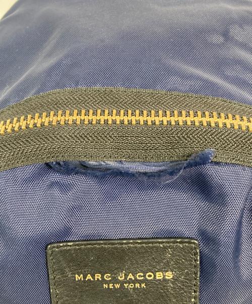 MARC JACOBS（マークジェイコブス）MARC JACOBS (マークジェイコブス) ナイロンレザーリュック ネイビーの古着・服飾アイテム