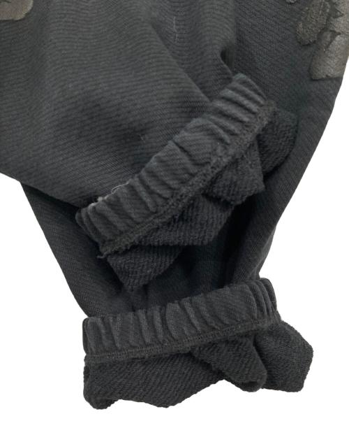 Denim Tears（デニムティアーズ）DENIM TEARS (デニムティアーズ) Wreath Sweatpants ブラック サイズ:Lの古着・服飾アイテム