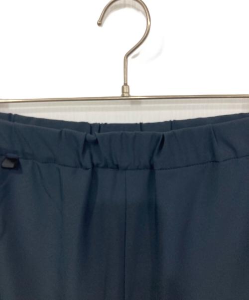 DESCENTE ALLTERRAIN（デザイント オルテライン）DESCENTE ALLTERRAIN (デザイント オルテライン) I/O テックスリムパンツ ネイビー サイズ:Mの古着・服飾アイテム