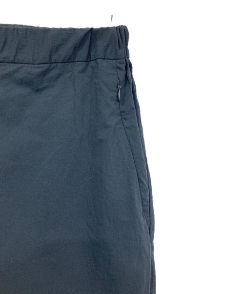 DESCENTE ALLTERRAIN（デザイント オルテライン）Descente ALLTERRAIN (デザイント オルテライン) I/O ライトウェイトスリムパンツ ネイビー サイズ:Sの古着・服飾アイテム