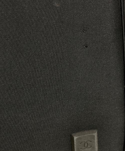 CHANEL（シャネル）CHANEL (シャネル) ココマークラインボストンバッグ ブラックの古着・服飾アイテム