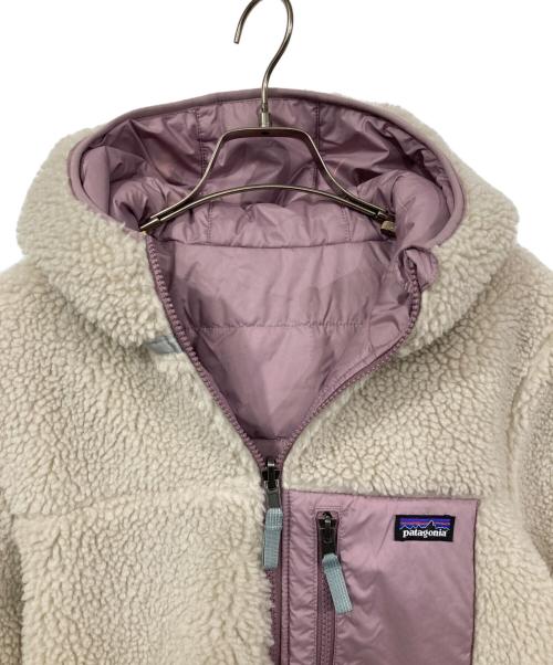Patagonia（パタゴニア）Patagonia (パタゴニア) キッズ・リバーシブル・レディ・フレディ・フーディ アイボリー サイズ:表記無しの古着・服飾アイテム