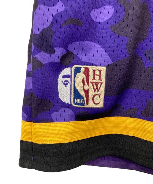 A BATHING APE（アベイシングエイプ）A BATHING APE (アベイシングエイプ) MITCHELL & NESS (ミッチェルアンドネス) PHOENIX SUNSSWINGMAN SHORTS パープル サイズ:Mの古着・服飾アイテム