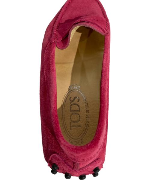 TOD'S（トッズ）TOD'S (トッズ) スウェードドライビングシューズ ピンク サイズ:22.5の古着・服飾アイテム