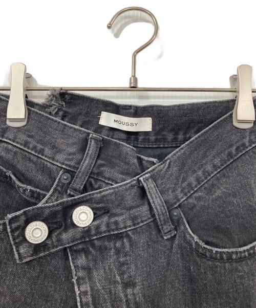 moussy（マウジー）moussy (マウジー) CROSS WAIST WIDE STRAIGHT デニム ブラックの古着・服飾アイテム