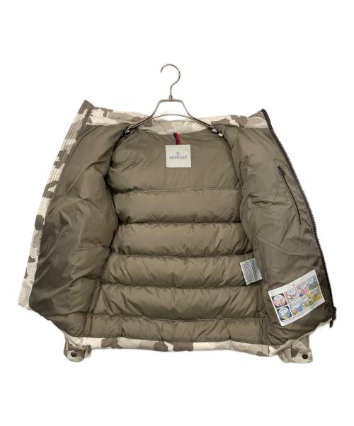 MONCLER（モンクレール）MONCLER (モンクレール) CHIMAYダウンジャケット ホワイトの古着・服飾アイテム