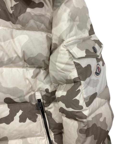 MONCLER（モンクレール）MONCLER (モンクレール) CHIMAYダウンジャケット ホワイトの古着・服飾アイテム
