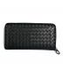 BOTTEGA VENETA（ボッテガベネタ）の古着「イントレチャート長財布」｜ブラック
