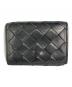 BOTTEGA VENETA（ボッテガベネタ）の古着「マキシイントレチャート3つ折り財布」｜ブラック×ブルー
