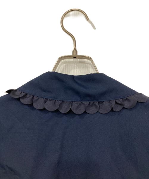 YORI（ヨリ）yori (ヨリ) スカラップトリムブラウス ネイビー サイズ:36の古着・服飾アイテム