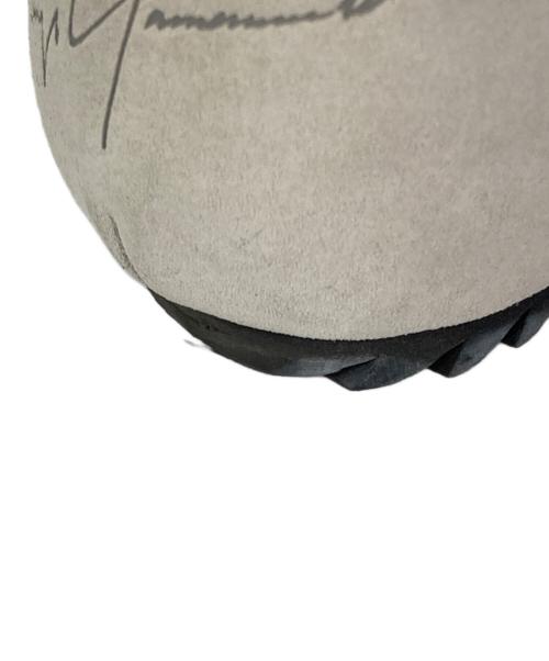 REGULATION Yohji Yamamoto（レギュレーションヨウジヤマモト）REGULATION Yohji Yamamoto (レギュレーションヨウジヤマモト) スニーカー ブラック×ホワイト サイズ:US6の古着・服飾アイテム
