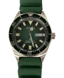 CITIZEN（シチズン）の古着「腕時計/DIVER200」｜グリーン