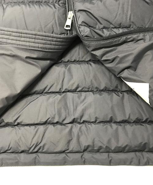 MONCLER（モンクレール）MONCLER (モンクレール) ライトダウンジャケット ネイビー サイズ:2の古着・服飾アイテム