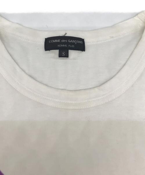 COMME des GARCONS HOMME PLUS（コムデギャルソンオムプリュス）COMME des GARCONS HOMME PLUS (コムデギャルソンオムプリュス) Bad Boy Henryk Tomaszewski プリントTシャツ ホワイト サイズ:Sの古着・服飾アイテム