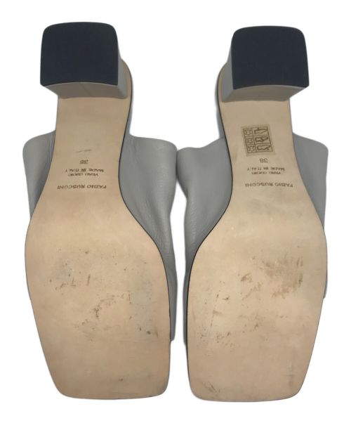 FABIO RUSCONI（ファビオルスコーニ）FABIO RUSCONI (ファビオルスコーニ) レザートングサンダル グレー サイズ:38の古着・服飾アイテム