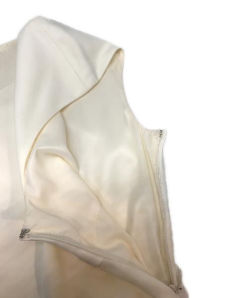 TOCCA（トッカ）TOCCA (トッカ) UNSNARL ドレス ベージュの古着・服飾アイテム