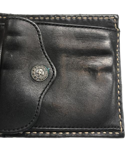 FUNNY（ファニー）FUNNY (ファニー) コンチョボタンウォレット ブラックの古着・服飾アイテム