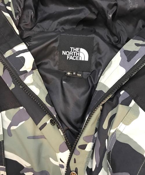 THE NORTH FACE（ザ ノース フェイス）THE NORTH FACE (ザ ノース フェイス) Novelty Mountain Light Jacket ブラック×グリーン サイズ:Sの古着・服飾アイテム