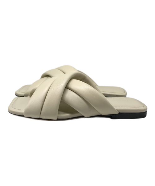 ANINE BING（アニン ビン）ANINE BING (アニン ビン) Lizzie クロスストラップ レザーサンダル ホワイト サイズ:36の古着・服飾アイテム