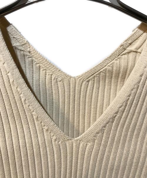 CLANE（クラネ）CLANE (クラネ) V NECK DOLMAN KNIT TOPS ベージュ サイズ:1の古着・服飾アイテム