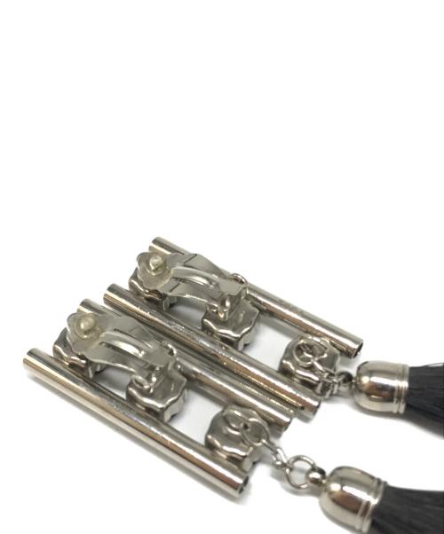 TOGA PULLA（トーガ プルラ）TOGA PULLA (トーガ プルラ) フリンジイヤリング ブラック サイズ:不明の古着・服飾アイテム