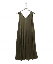 CABAN（キャバン）の古着「キュプラポリエステルスムース Vネックワンピース」｜オリーブ
