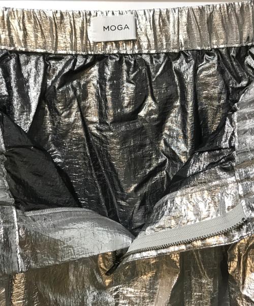 MOGA（モガ）MOGA (モガ) ナイロンフォイルスカート シルバー サイズ:13の古着・服飾アイテム