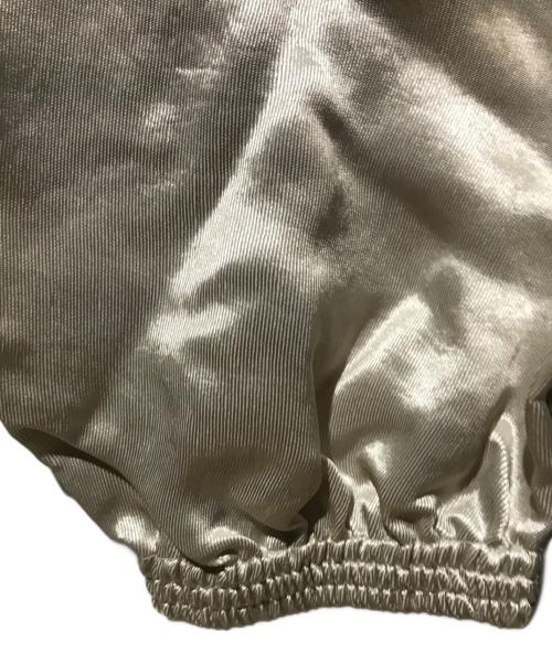 MANOF（マノフ）MANOF (マノフ) SIDE LINE SPORTS SATIN PANTS ベージュ サイズ:S 未使用品の古着・服飾アイテム