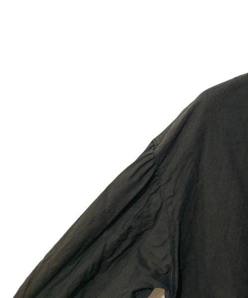 nest Robe（ネストローブ）nest Robe (ネストローブ) UpcycleLino バックVネックレースギャザーワンピース ブラック サイズ:Freeの古着・服飾アイテム