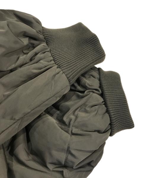 URBAN RESEARCH（アーバンリサーチ）URBAN RESEARCH (アーバンリサーチ) キルティングドロストダウンコート カーキ サイズ:Freeの古着・服飾アイテム