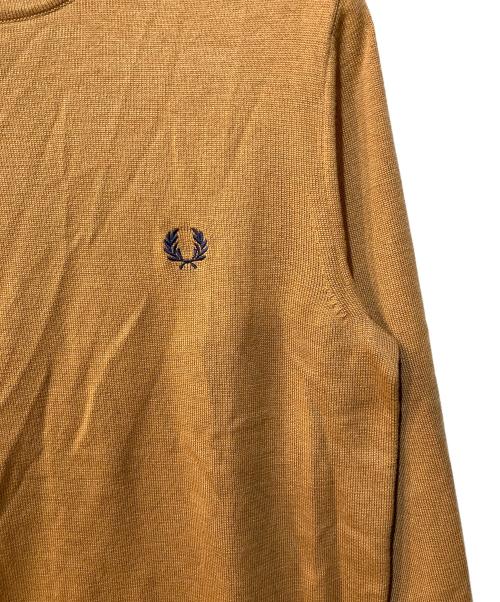 FRED PERRY（フレッドペリー）FRED PERRY (フレッドペリー) Classic Crew Neck Jumper ブラウン サイズ:Sの古着・服飾アイテム