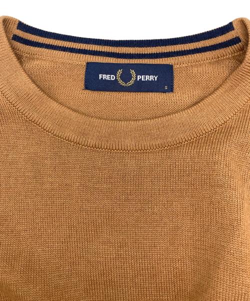 FRED PERRY（フレッドペリー）FRED PERRY (フレッドペリー) Classic Crew Neck Jumper ブラウン サイズ:Sの古着・服飾アイテム