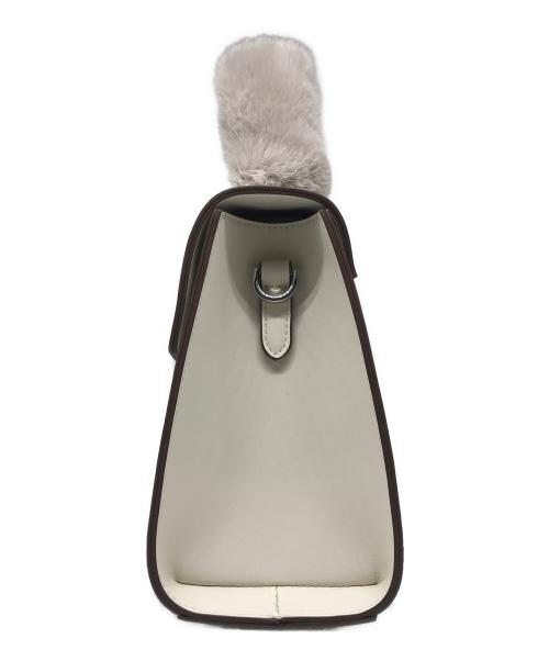 JILL BY JILLSTUART（ジル バイ ジルスチュアート）JILL BY JILLSTUART (ジル バイ ジルスチュアート) wink J ワンハンドル2wayフェイクファーバッグ ホワイトの古着・服飾アイテム